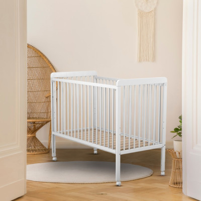 Lit Bébé Coulissant Essentiel – Blanc ou Hêtre Verni | 60x120