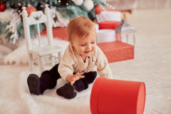 Premier Noël de bébé : sorties, cadeaux, comment s'organiser ?