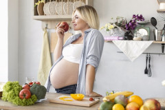 Quoi manger enceinte pour rester en forme ?