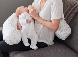 Le Coussin d'Allaitement : Un Compagnon Indispensable pour la Maternité